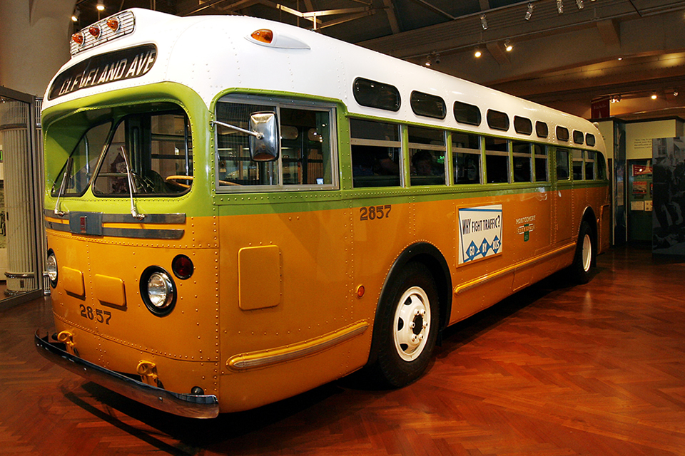 what museum has rosa parks bus