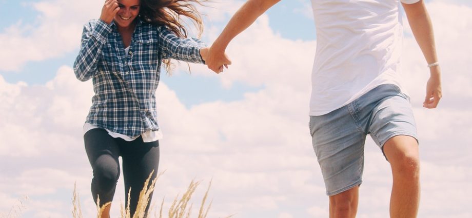 impress your significant other without breaking the bank. Discover 10 budget-friendly Valentine's Day gift ideas that are thoughtful and romantic. Fun In Michigan