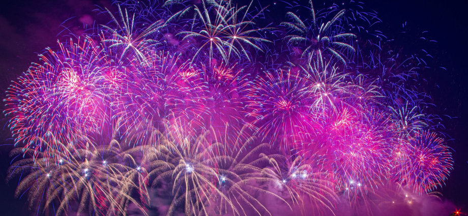 Guide to Watching Detroit Ford Fireworks