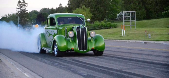 The Ultimate Guide to Woodward Dream Cruise 2024 Ferndale Royal Oak Pontiac Birmingham fun-in-michigan