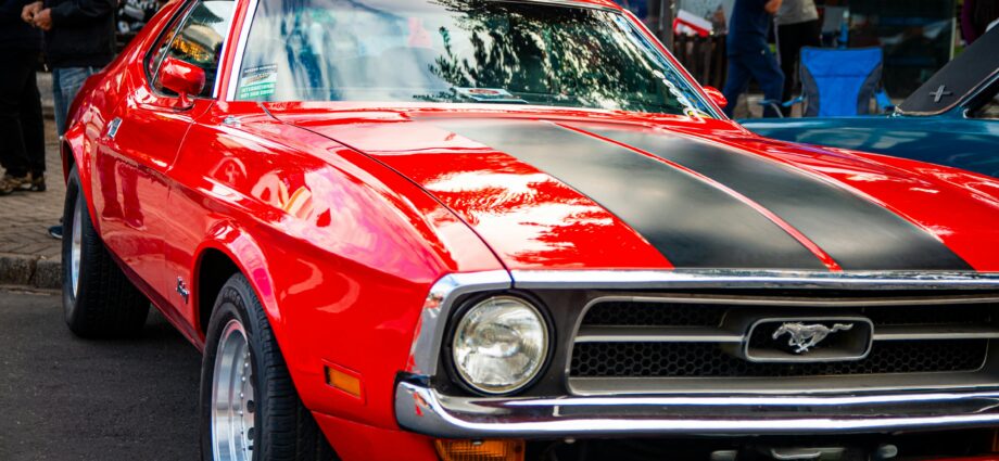 Best Places to Watch the 2025 Woodward Dream Cruise: Complete Guide