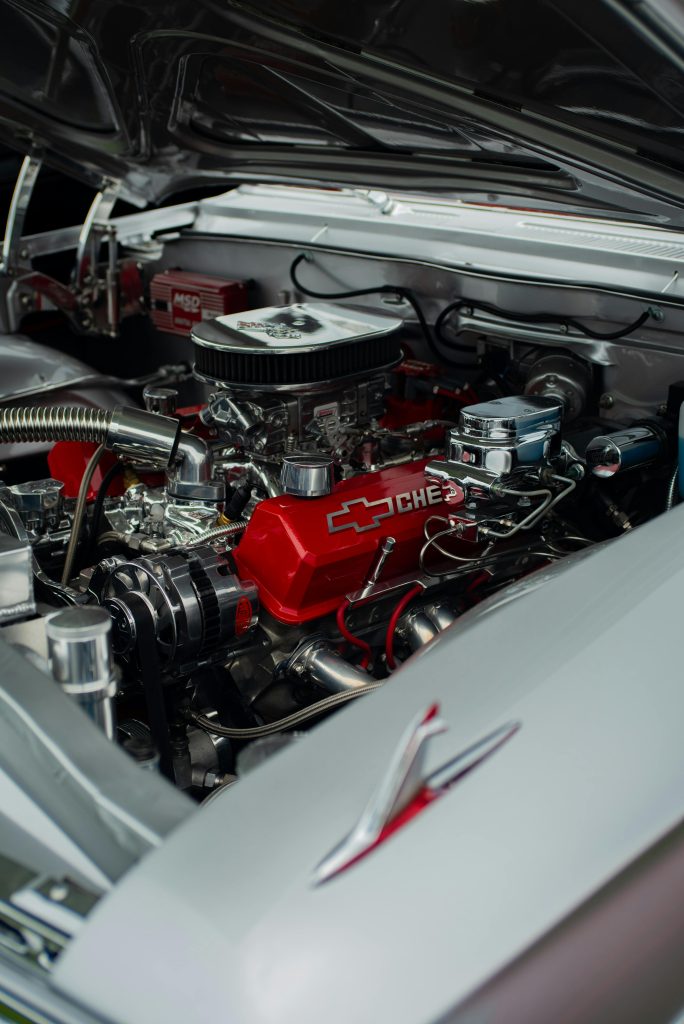How do the communities of Ferndale and Pontiac come together for the cruise