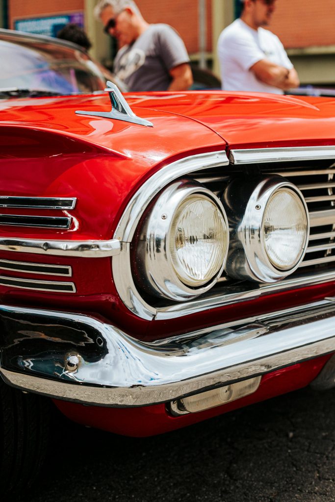What's the best way to experience the Woodward Dream Cruise for the first time
